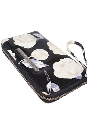 Betsey Johnson Black Patent Leather Floral Zipper Wallet Wristlet Clutch